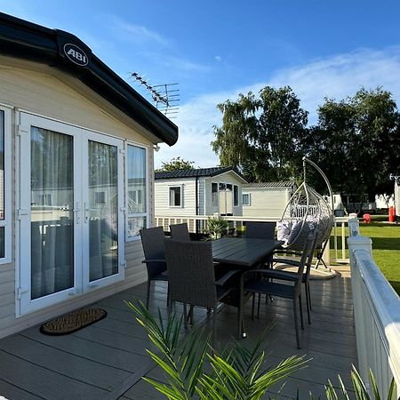 Hot Tub Retreat At Tattershall Lakes Εξωτερικό φωτογραφία