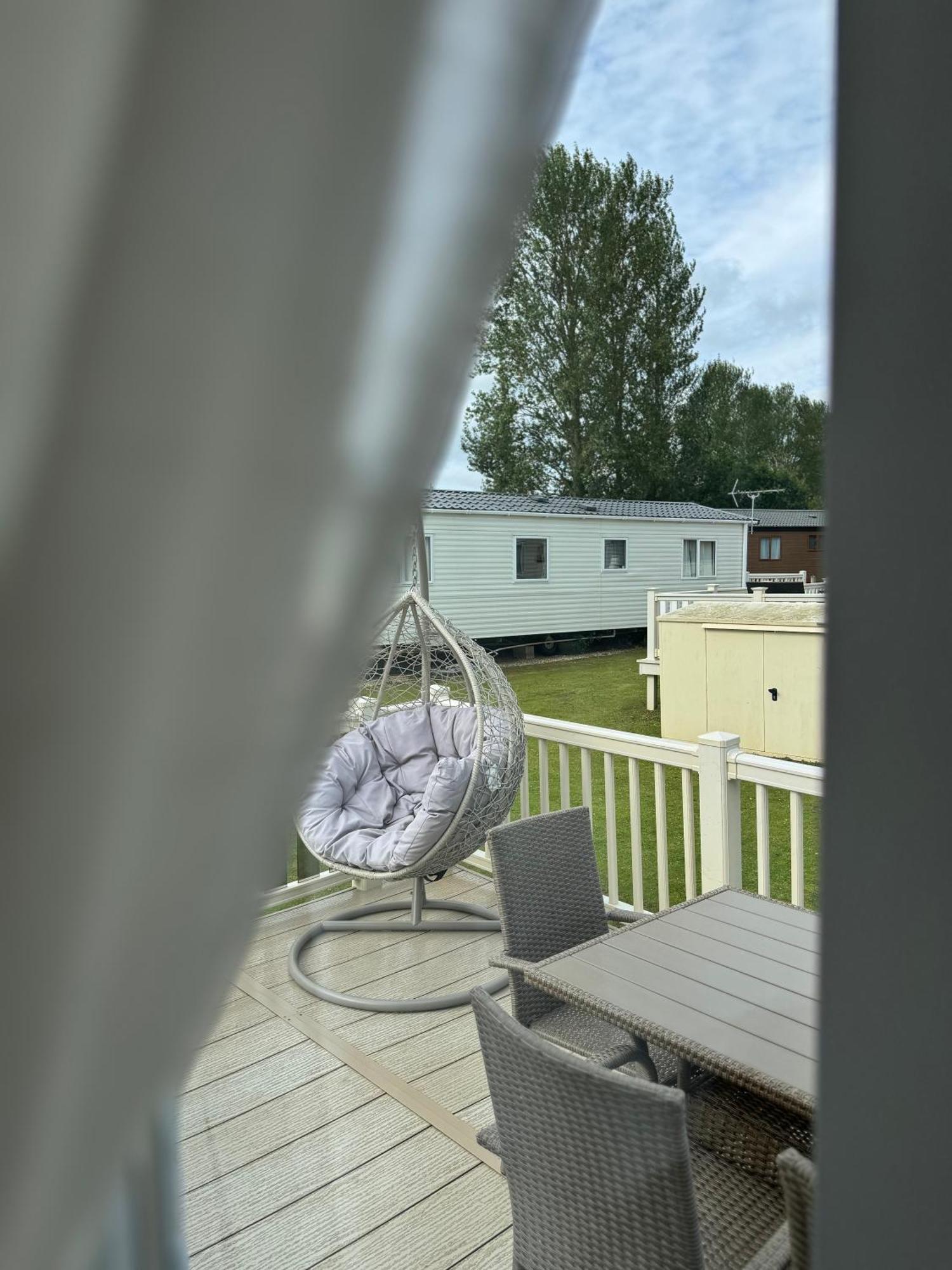 Hot Tub Retreat At Tattershall Lakes Εξωτερικό φωτογραφία